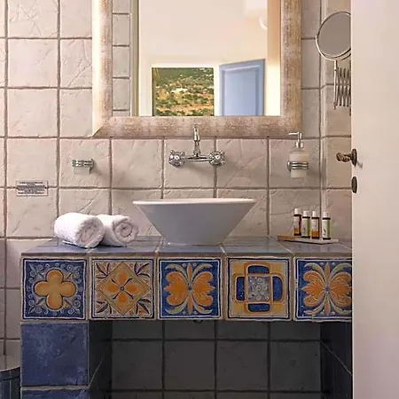 Archipelago Sifnos - Seaside Отель Камараи